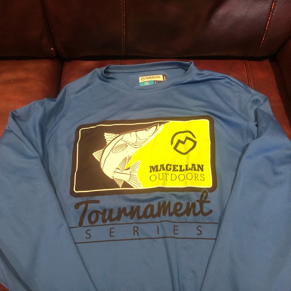 Magellan Outdoors Long Sleeve Blue Fishing Shirt